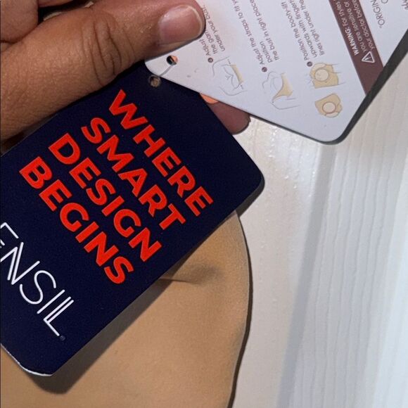 Shapewear Tummy Control Seamless Sculpting Hip Enhancer Body Shaper M/L NWT - Picture 10 of 12